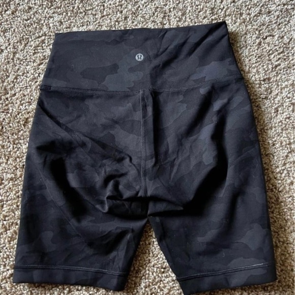 Lululemon Wunder Train High Rise Short 8" Heritage 365 Camo Deep Coal Multi - Picture 2 of 3